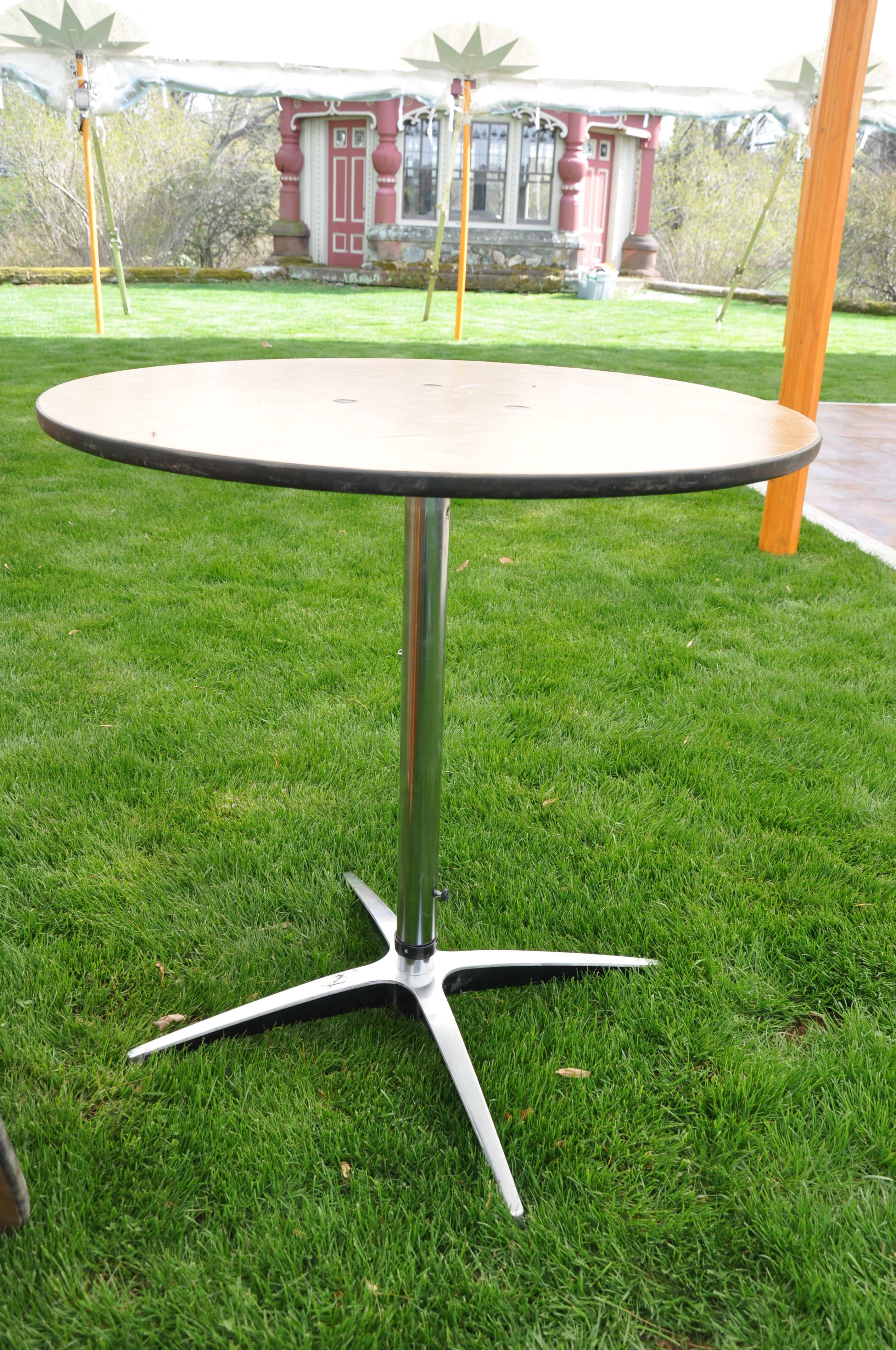 30 in. Cocktail (Hightop) Table